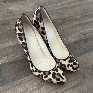 Calvin Klein Leopard Print Pointed Toe Heels (sz 8.5)